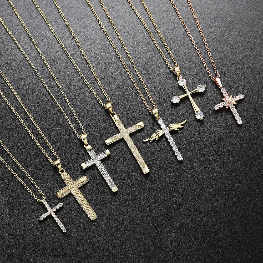 Collier Croix Femme Discret