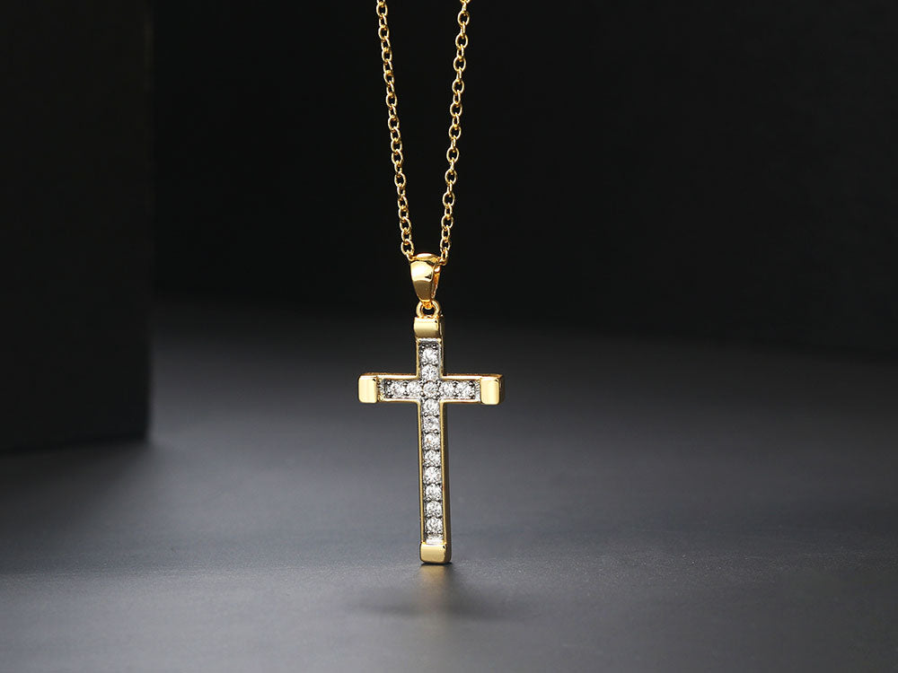 Collier Croix Femme Discret